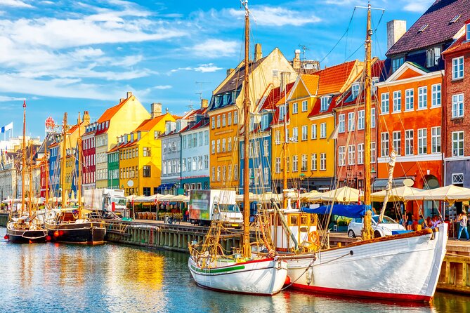 2-Hour Walking Introduction to Copenhagen and its Main Sights - Why this 2-hour intro walk works so well