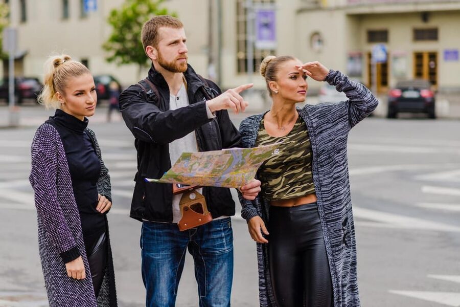 Aalborg: Express Walk with a Local in 60 minutes - Booking with confidence: the guides and what the experience feels like