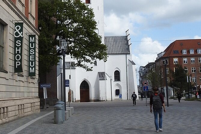 Aalborg Historical Treasures: A Walking Tour - Who this tour fits best