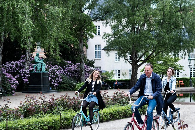 Bike Tour Copenhagen. Private Guide, Concierge Service, Small Grp - Marmorkirken to Amalienborg: church beauty and royal drama