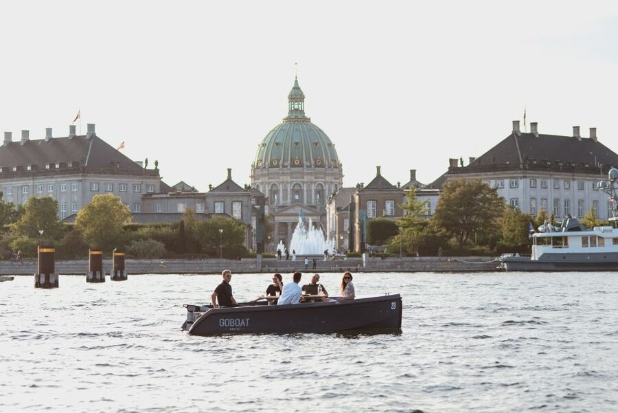 Copenhagen: 1, 2 or 3-Hour Boat Rental (No License Required) - Meeting at Islands Brygge 10, then off you go