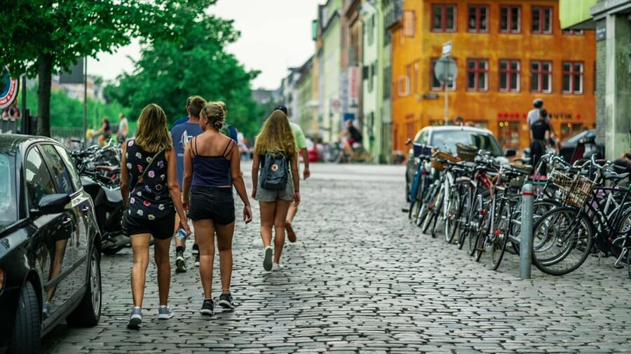 Copenhagen: 1.5-hour Private Walking Tour of Christianshavn - Guides, languages, and what I’d ask for if you want the best experience