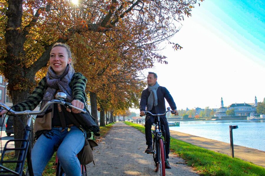 Copenhagen: 2-hour City Highlights Bike Tour - How the 2 hours feel in real life, pace and group safety