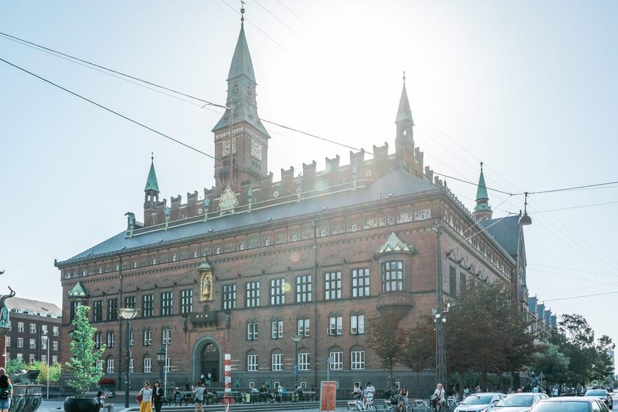 Copenhagen: 2-hour Old Town Private Walking Tour - Why a 2-hour Old Town loop is a smart choice