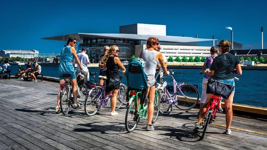 Copenhagen: 3-hour Private Guided Bike Tour - Nyhavn, a local café break, and Christianshavns Mound: time to reset