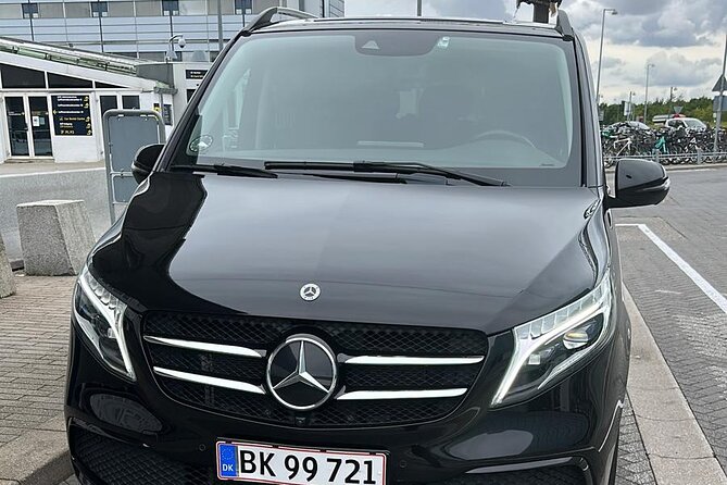 Copenhagen Airport Transfer Service | English Speaking Driver - Finding your driver at CPH: the meet-and-greet system that works