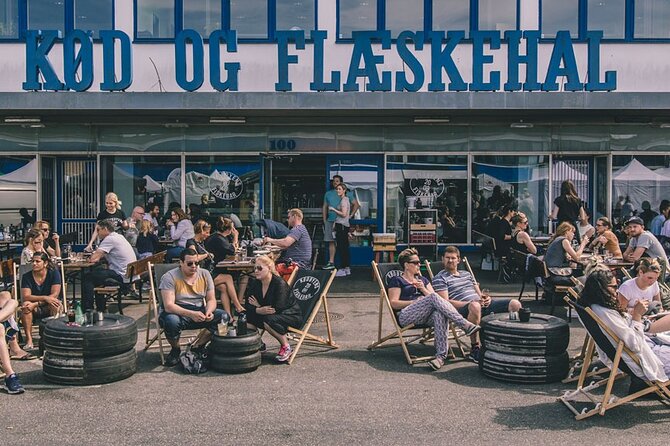 Copenhagen Alternative Private Tour: Vesterbro & Christianshavn - Stjerne Radio at Istedgade 31: BBC broadcasts through loudspeakers