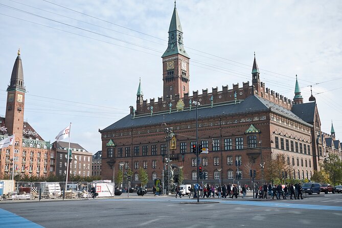 Copenhagen Canal Boat Cruise and City, Nyhavn Walking Tour - Optional add-on: Frederik’s Church and Amalienborg Square time