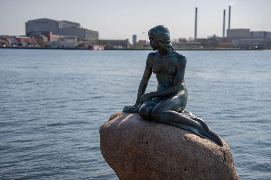 Copenhagen: Canal Boat Cruise & Old Town/Nyhavn Walking Tour - Comfort and Timing: Small Details That Protect Your Day