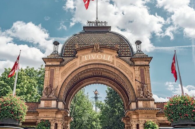 Copenhagen Card - DISCOVER 80+ attractions and public transport - Royal Denmark: Rosenborg, Amalienborg, and Christiansborg’s big roles