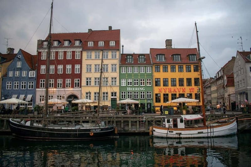 Copenhagen & Christiania : Guided Bike Tour in French - Copenhagen’s social welfare story makes sense from the bike saddle