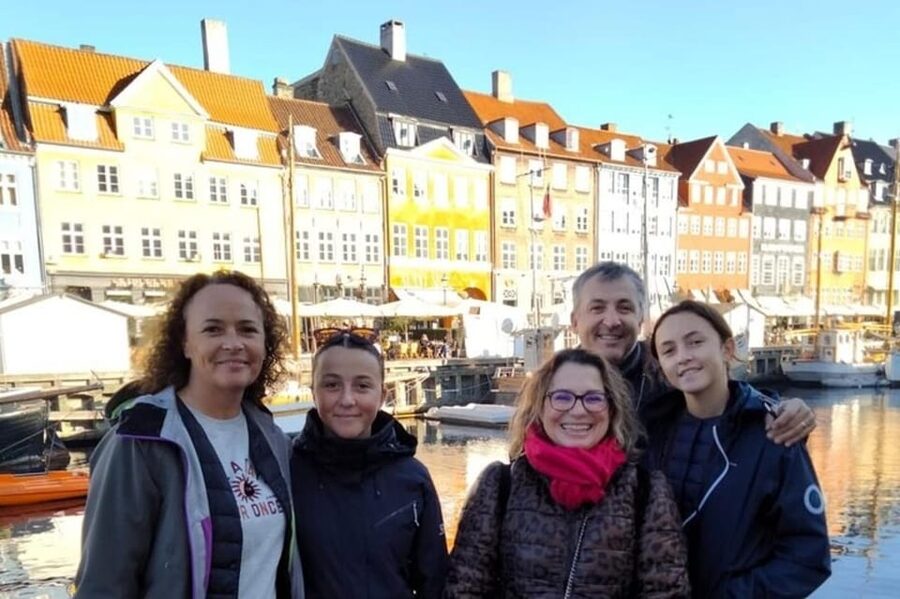 Copenhagen: City Highlights Walking Tour With Local Guide - Amalienborg Palace, Royal Guards stories, and the Daisy game