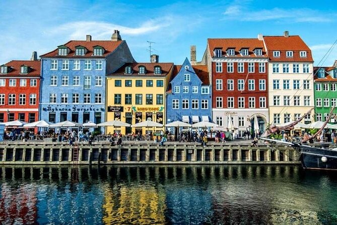 Copenhagen Culinary Food Tour with 6+ Tastings of Danish Classics - Rådhuspladsen and City Hall Square: the big ending with a sense of place