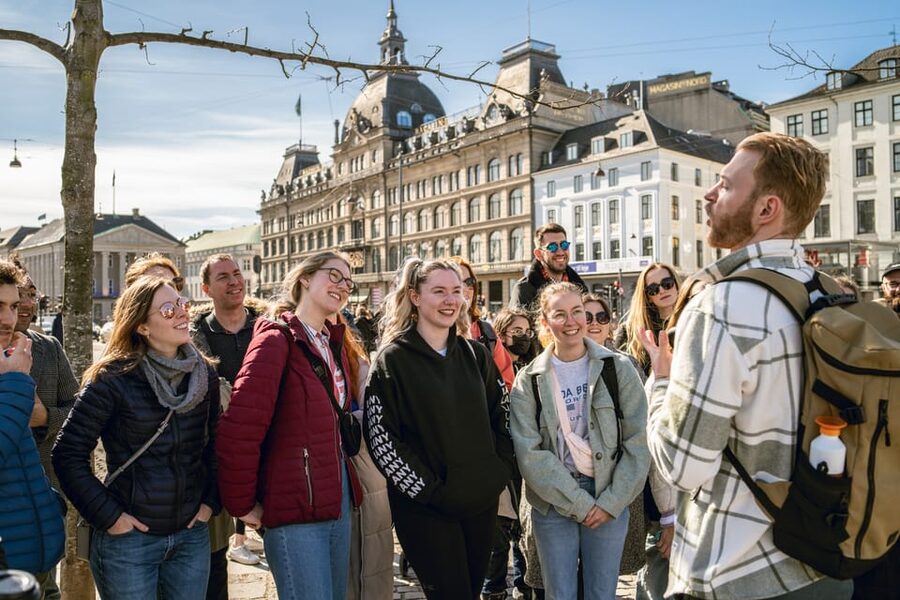 Copenhagen: Group Walking Tour - City Highlights - 2 Hours - Starting at Gammel Strand, ending by Amalienborg and the Marble Church