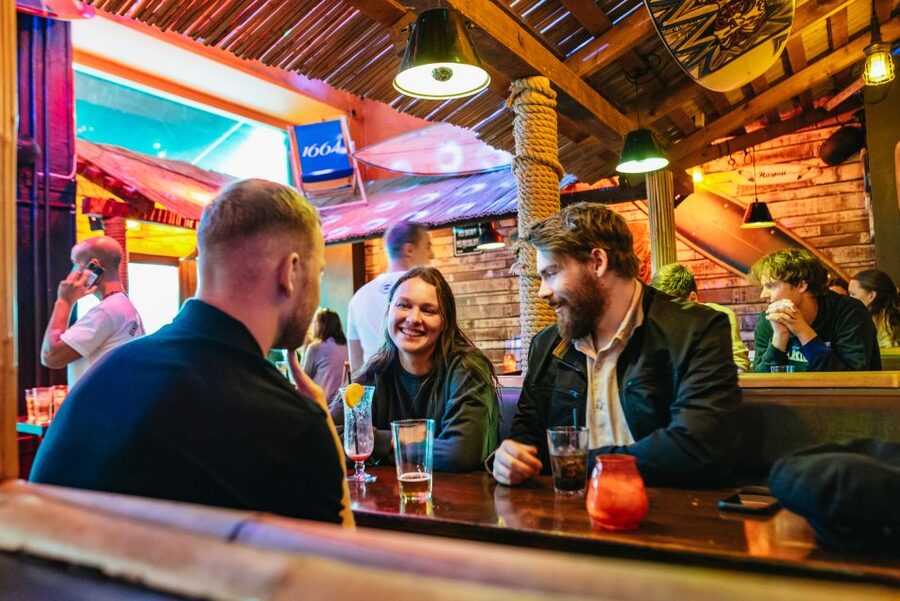 Copenhagen: Guided Party Pub Crawl with 4 Shots and 1 Drink - The final stop drink: what changes on weekdays vs weekends