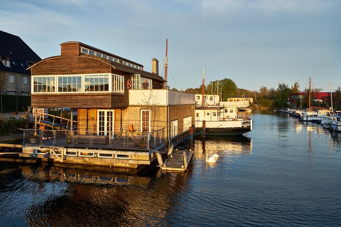 Copenhagen Hidden Gems PhotoWalk tour - Christianshavn & Houseboats - What you learn on the 3-hour route, from aperture to composition