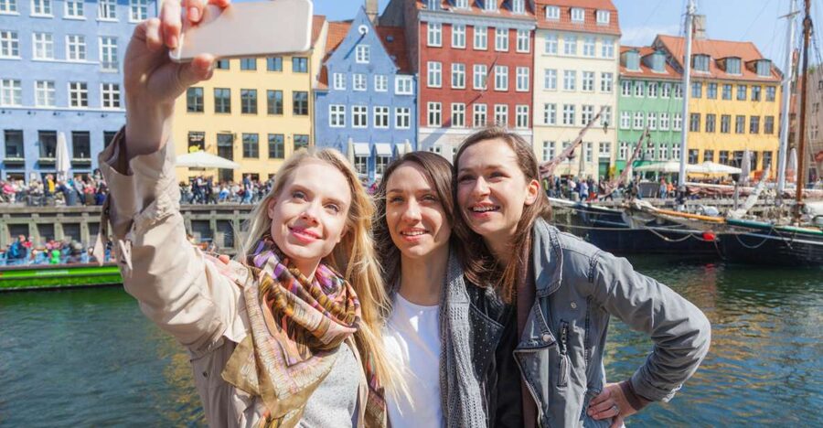 Copenhagen: Highlights & Secrets Private Walking Tour - Marble Church (Marmorkirken), pastry and coffee, and the canal zone that frames the walk