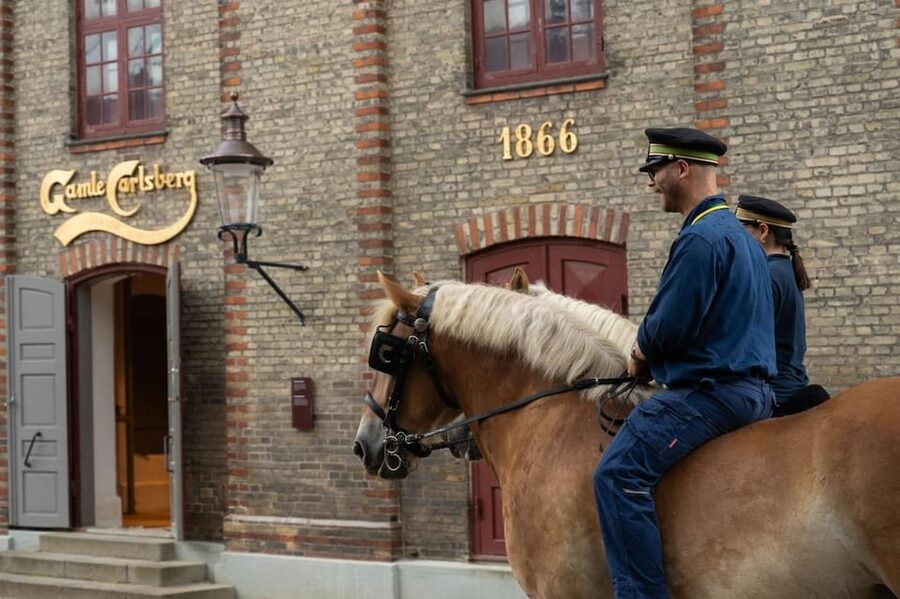 Copenhagen: Home of Carlsberg Experience Entry Ticket - Tickets, check-in, and the 2-hours-before-closing rule