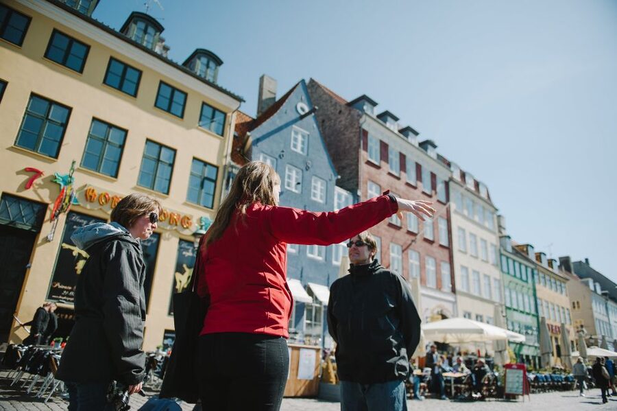 Copenhagen: Hygge and Happiness Culture Walking Tour - Flødeboller, Chocolate, and Coffee: The Food Stops That Teach Danish Daily Life