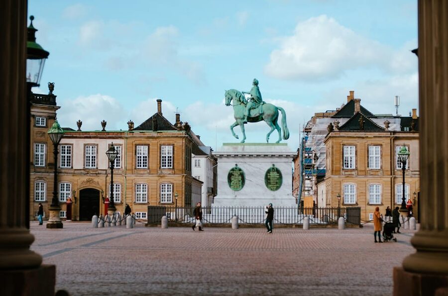 Copenhagen: Hygge & Highlights Walking Tour with Local Guide - Nyhavn’s Harbor Atmosphere and Stories That Actually Belong Here