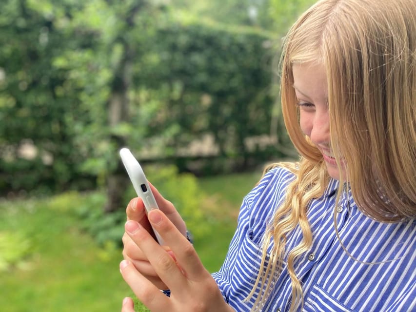 Copenhagen: King's Garden Outdoor Escape Room Game - Story beats: missing crown jewels and the Andersen thread