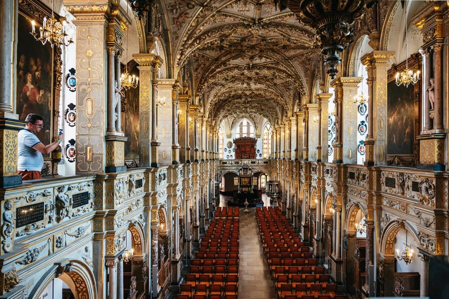 Copenhagen: Kronborg, Frederiksborg Castle and Roskilde Tour - Lunch time, how to avoid the rush, and what to plan for