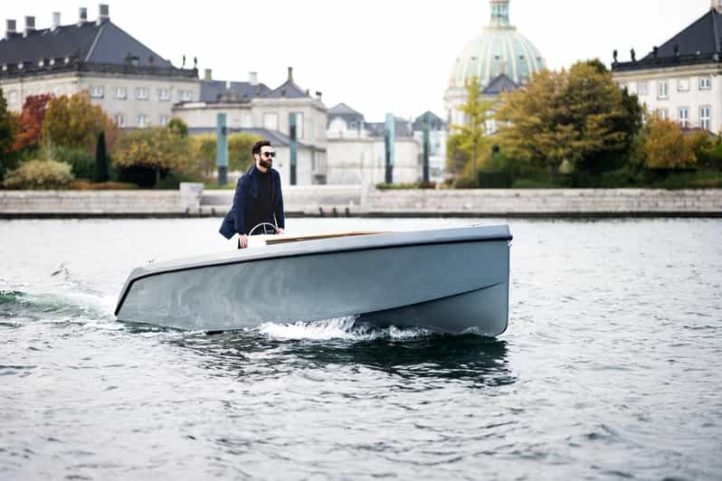 Copenhagen: Private Boat Tour with Captain (Lite) - Islands Brygge meeting point and the quick safety start
