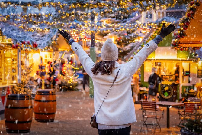 Copenhagen Private Christmas Walking Tour with Gløgg - Kongens Nytorv Skating Rink: Outdoor Winter Fun Under City Lanterns