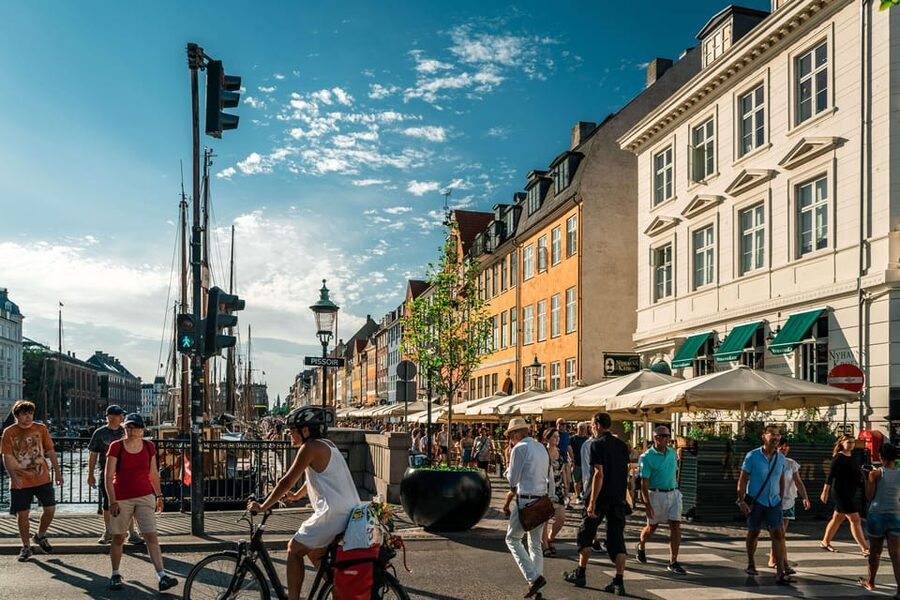 Copenhagen: Private Walking Tour - Pace, shoes, and coping with Copenhagen traffic noise