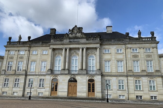 Copenhagen's Royal History: A Self-Guided Walking Tour - Amaliehaven (Amalie Garden): royal calm before the finish