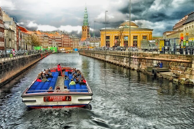 Copenhagen Scavenger Hunt and Highlights Self Guided Audio Tour - Starting at City Hall: the route logic that helps your brain