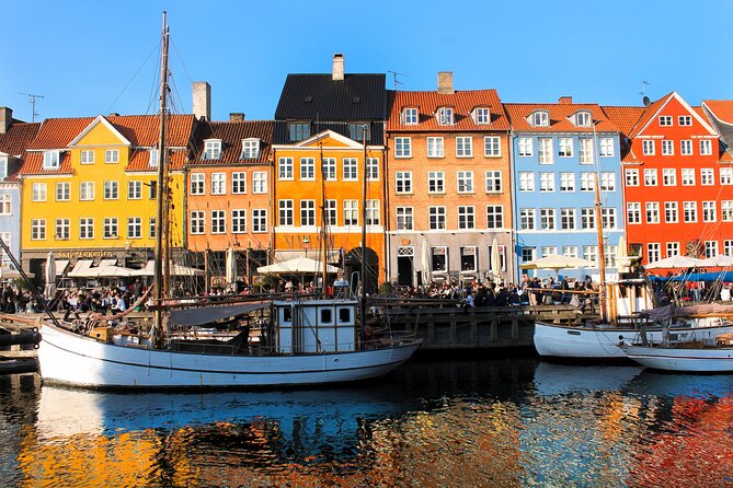 Copenhagen: Self Guided Scavenger Hunt and Tour - How the Copenhagen scavenger hunt really works on your phone