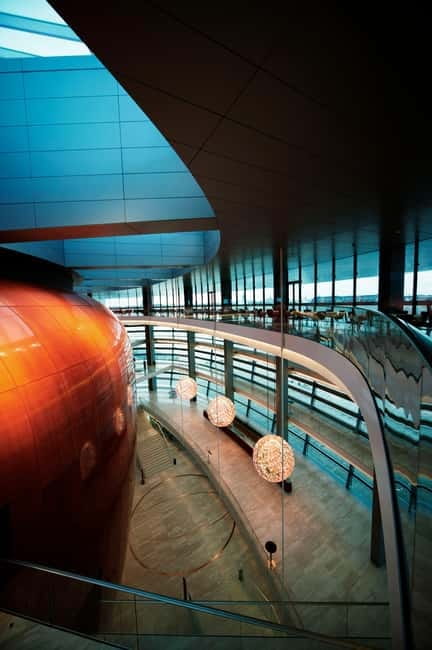Copenhagen: The Opera House Guided Tour - Behind the scenes: movable stage fields and real-world staging engineering