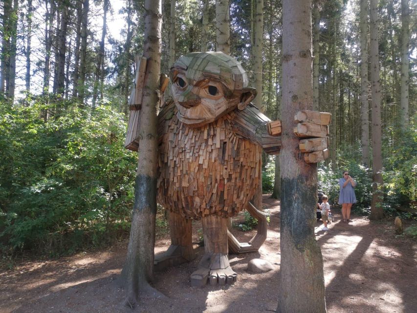 Copenhagen: The Six Forgotten Giants Hunt and Nature Walk - Oscar Under the Bridge and the included coffee break