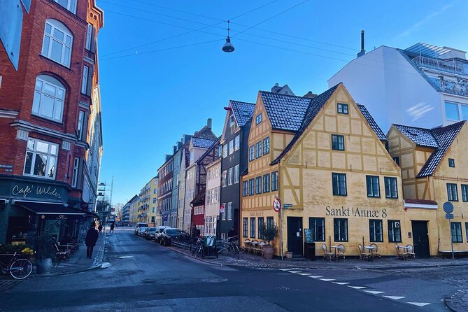 Cph Contast walk with Coffee, Cake & Culture - Broens Gadekøkken street food stop, then Snorrebro’s quieter views