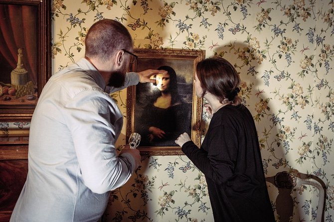 Da Vinci Escape Room - Inside the game: teamwork, riddles in order, and real-time guidance