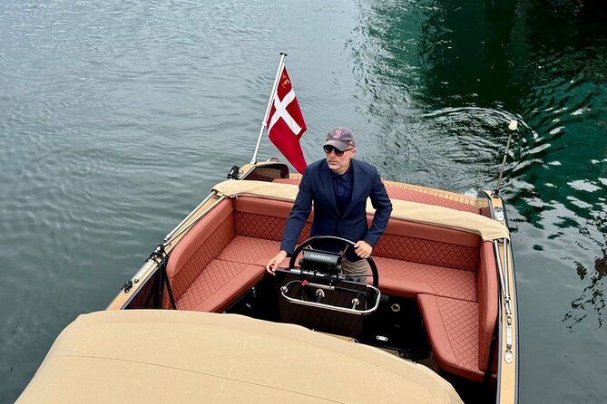 Discover Copenhagen Private Boat Tour Experience - Meeting point and timing: start at Havnegade 44 and pick your ride length