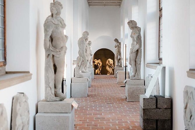Easy Tour; Kronborg Castle and Frederiksborg Palace - Kronborg Castle and Hamlet: your guided hour inside Elsinore