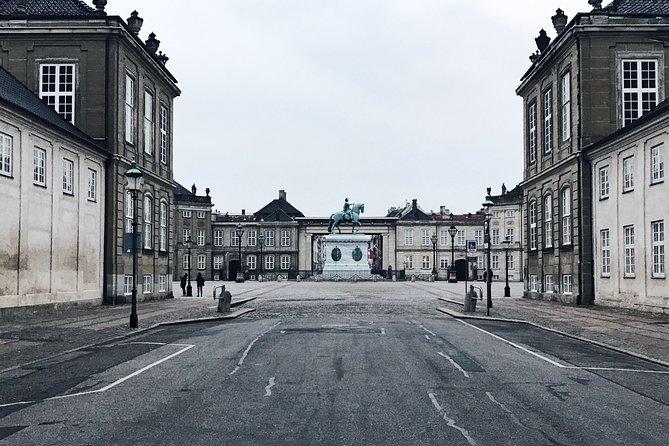 Explore Copenhagen’s Art and Culture with a Local - Finishing in Nyhavn: A 17th-Century Waterfront Stroll That Ends Strong