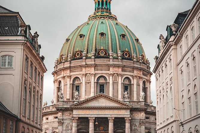 Explore the Instaworthy Spots of Copenhagen with a Local - Meeting Point to Finish Line: Skoubogade to Gammelholm and Nyhavn