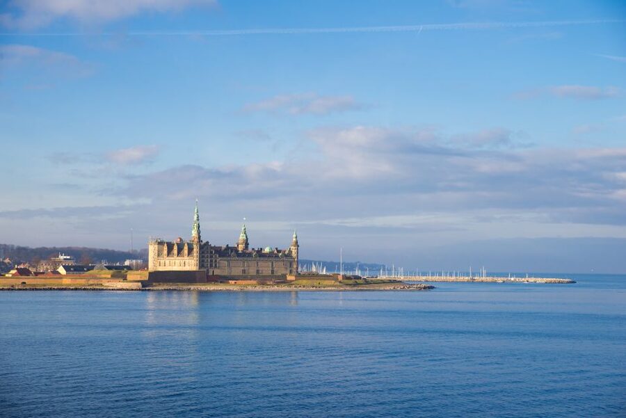 From Copenhagen: 4-hour Private Hamlet Castle Tour - Getting there from Copenhagen by train, with hotel pickup included