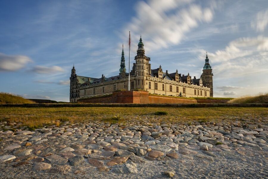From Copenhagen: 4-hour Private Hamlet Castle Tour - Entering Kronborg: a 1.5-hour guided visit through fortress, palace, and myth
