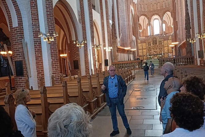 Full-Day Tour; Castle, Palace & Cathedral, Winter(JAN-MAR) - Getting to grips with Danish history on the van ride