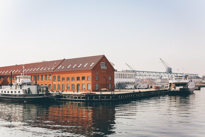 Hygge Walk in Copenhagen with a Local - Black Diamond and the alternative mermaid story