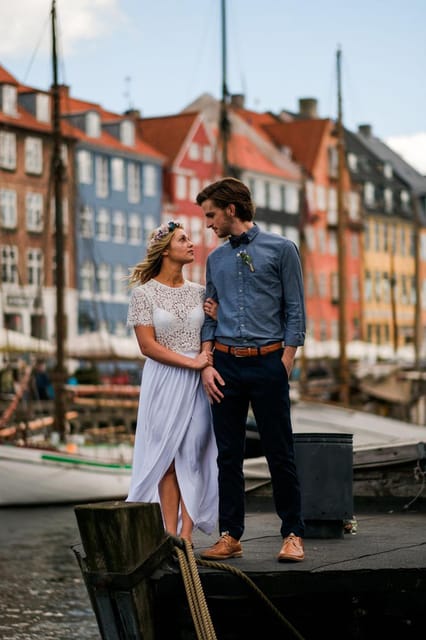 Instagram tour of Copenhagen with a private photographer - Crowd pressure, solved with timing and direction