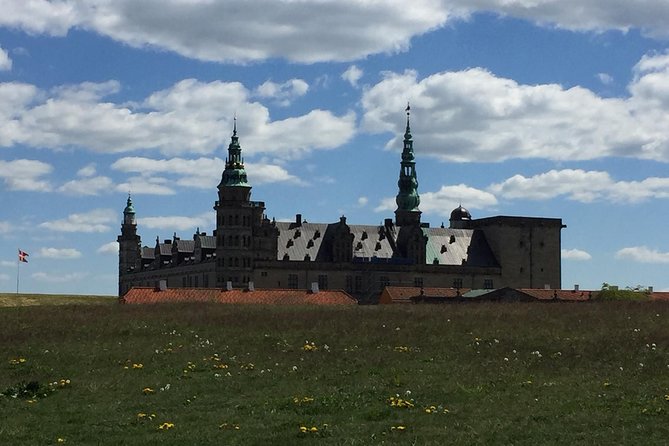 Kronborg (Hamlet Castle) & Frederiksborg Castles: PRIVATE TOUR - The Real Value: Private Storytelling Plus Driver Reliability