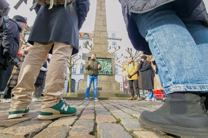 Life on Copenhagen's Streets: Philip's crazy life - Vor Frue Kirke stop: cathedral outside, not inside
