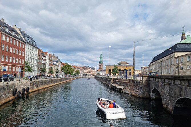 Private E-Biking Copenhagen History and Nature Adventures - Rosenborg Castle: gardens, viewpoints, and a slower pace for photos