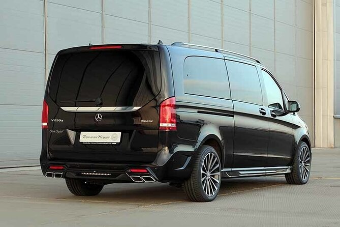 Private Luxury Van Departure from Copenhagen to Copenhagen Port - Mercedes-Benz V-Class comfort, plus the small things that help