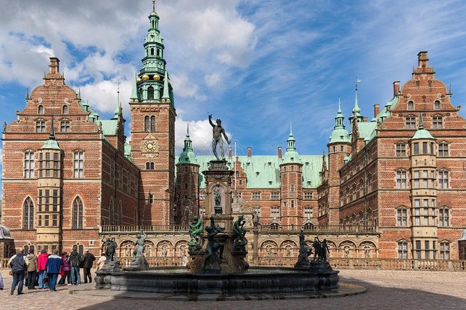 Private Tour to Frederiksborg Castle - Frederiksborg Castle without transit stress: the private car advantage